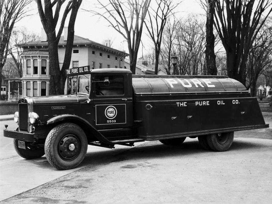  Autocar DF177 Oil Truck 1935 года  (фото 1 из 1)